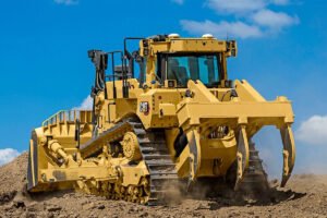Heavy-duty crawler dozer